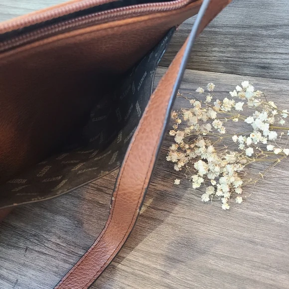 Brown Roots Crossbody - Picture 6 of 13